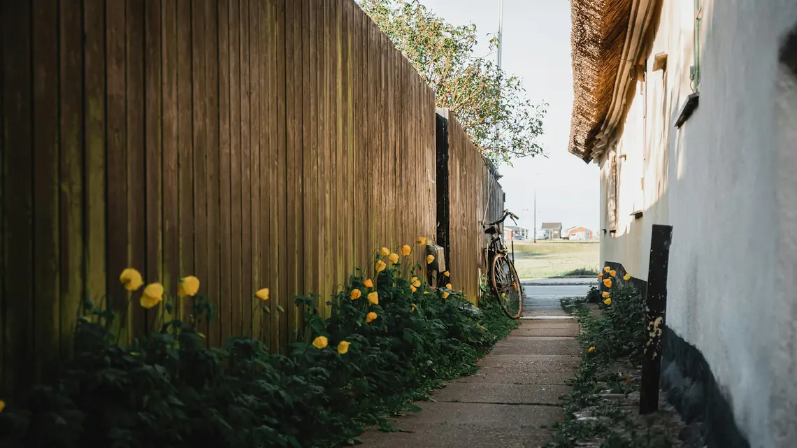 A narrow alley at Dragør